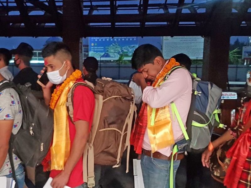 जुम्लाबाट खाडीतिर लाग्नेको संख्या बढ्दो 